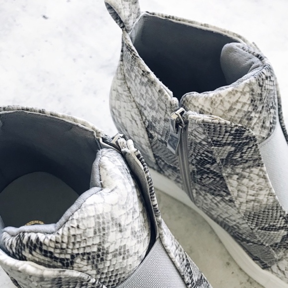 Snake Skin Print Sneakers - Picture 3 of 3